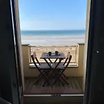 Vue Exceptionnelle, Face A Appartement *