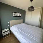 Apartment Vue Exceptionnelle, Face A